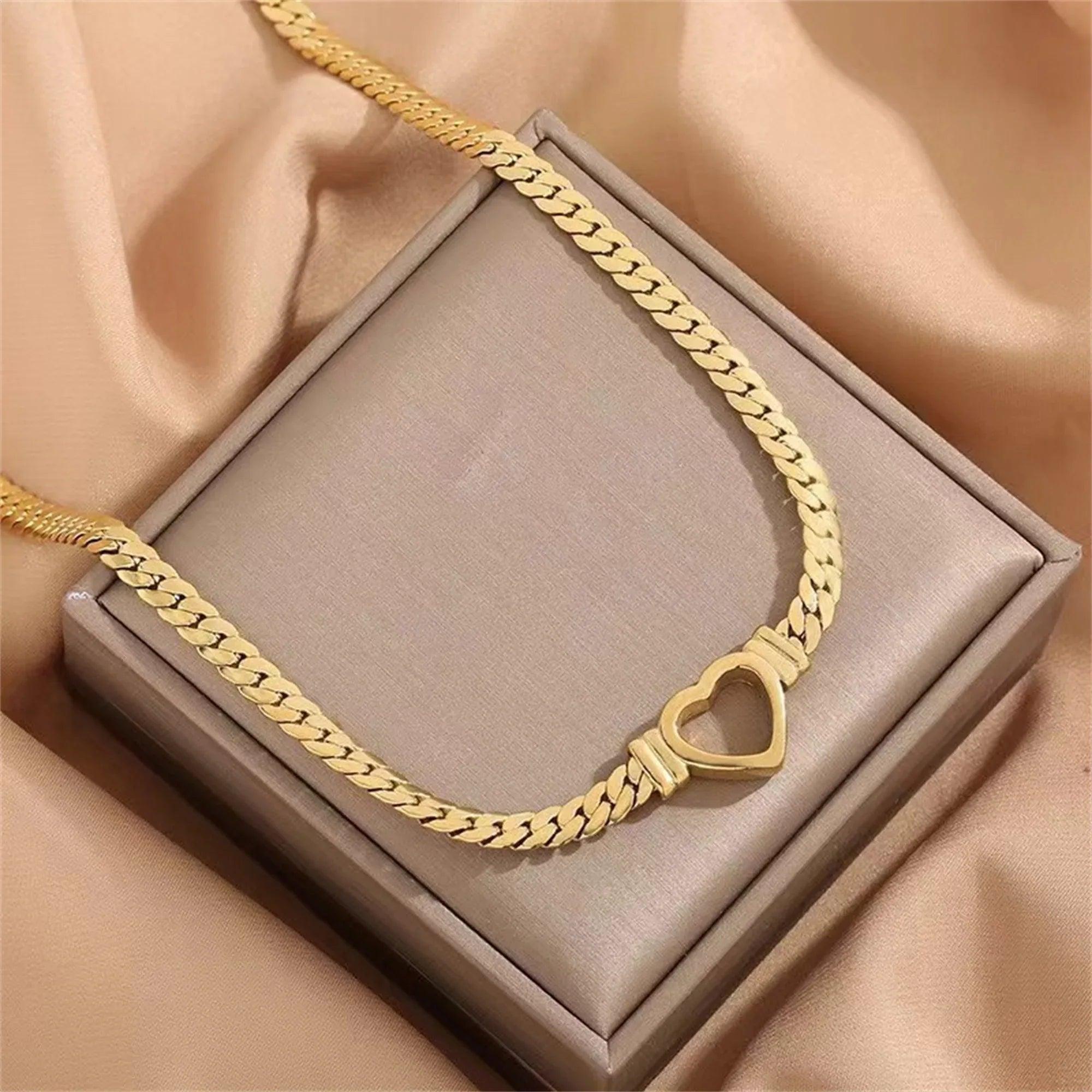 Personalized Love Chain Necklace Bracelet For Women Fashion Titanium Steel Non-fading Clavicle Chain Jewelry - Dazzling Beauty Solution