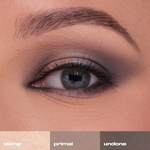 URBAN DECAY Naked2 Basics Matte Eyeshadow Palette - 6 Cool Neutral Shadows
