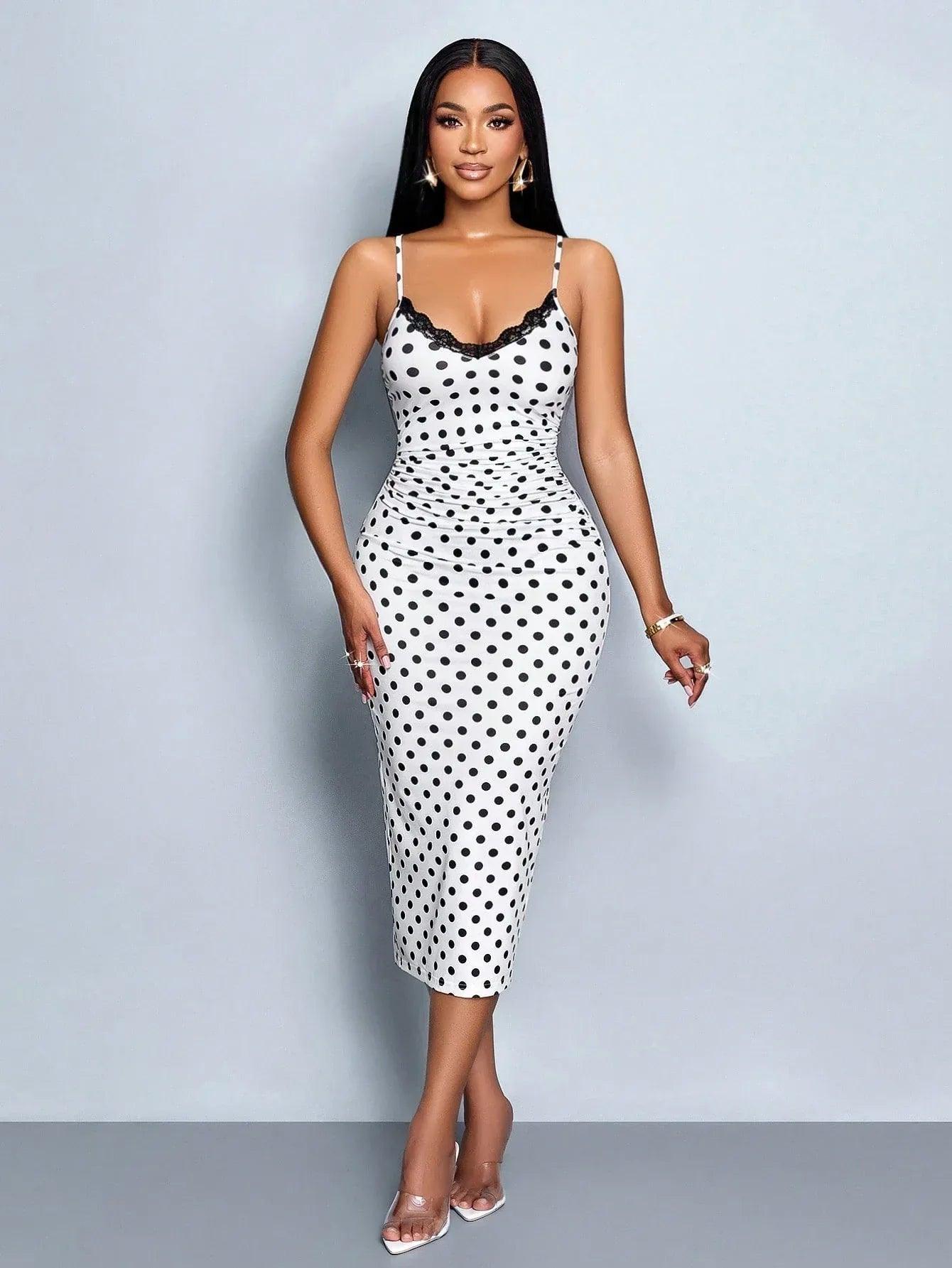 SOLERSUN Black Lace Suspender Dress – Elegant Retro Slimming V-Neck Cocktail & Party Wear - Dazzling Beauty Solution